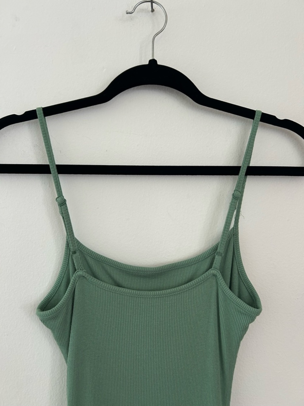 Revolve Superdown candace slit green midi dress size XS - Picture 8 of 9